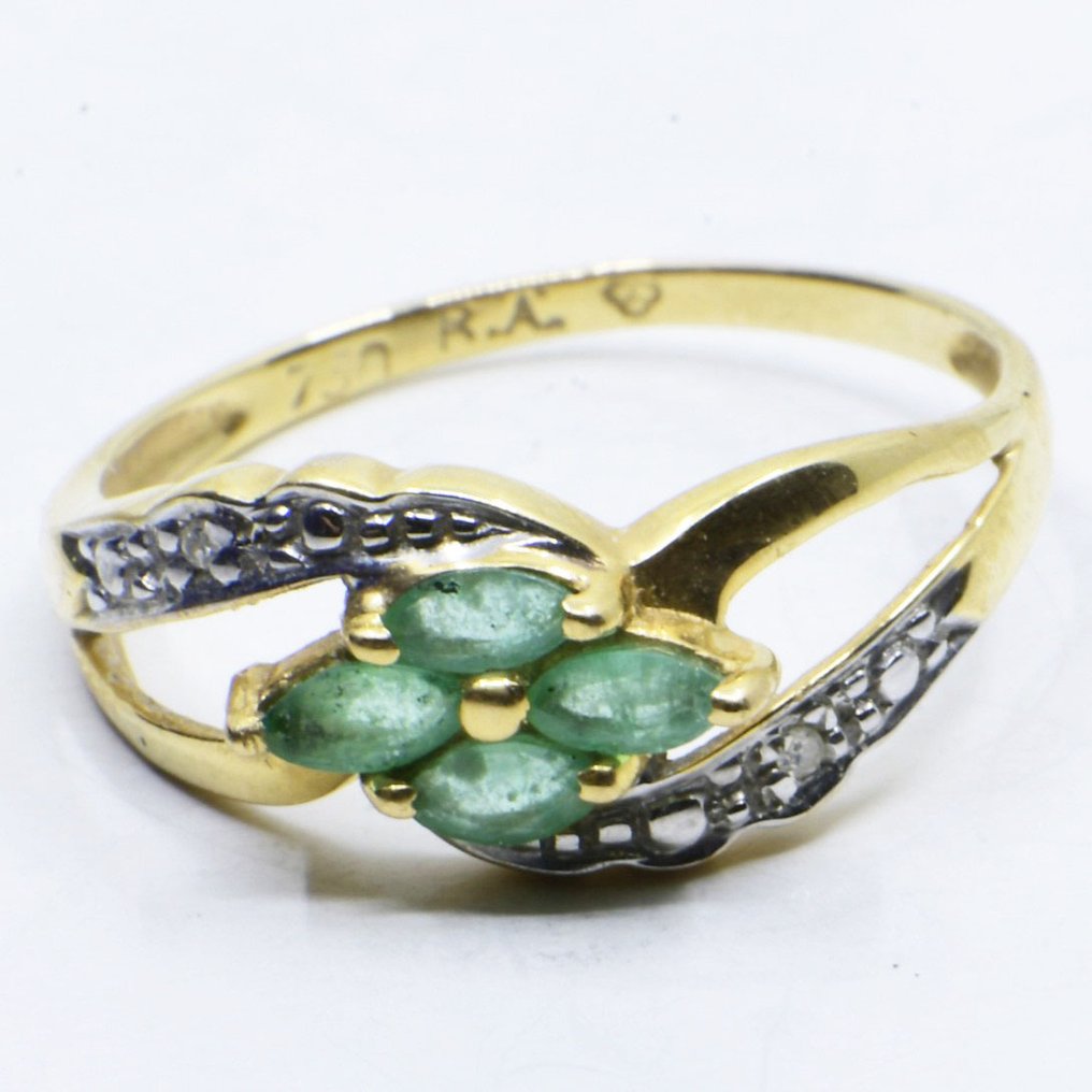 Ring - 18 kt. Yellow gold -  0.22ct. tw. Emerald - Diamond #1.0