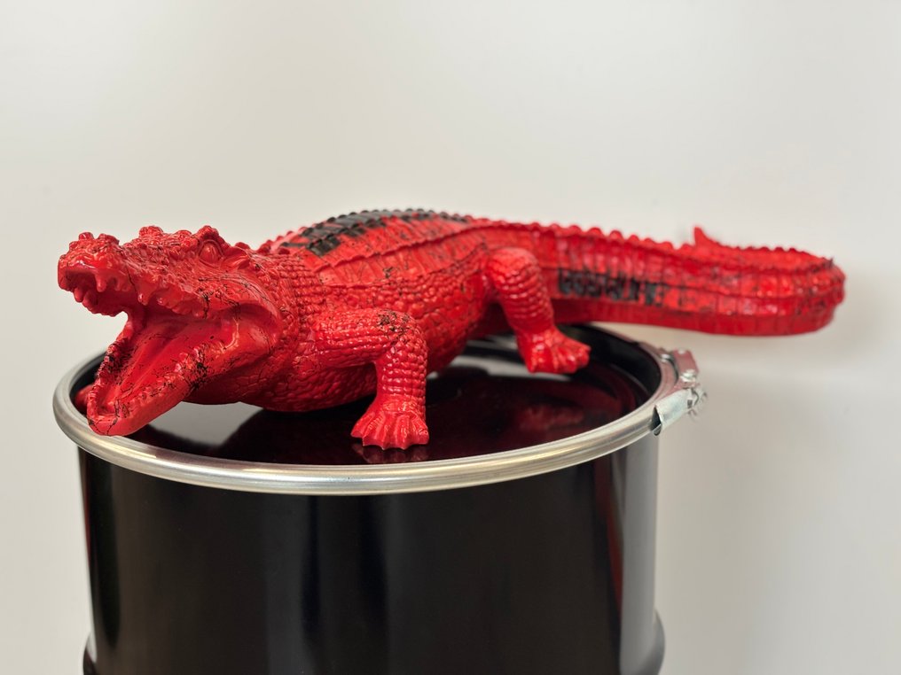 Rob VanMore - VANMORE Red Crocodile #2.1