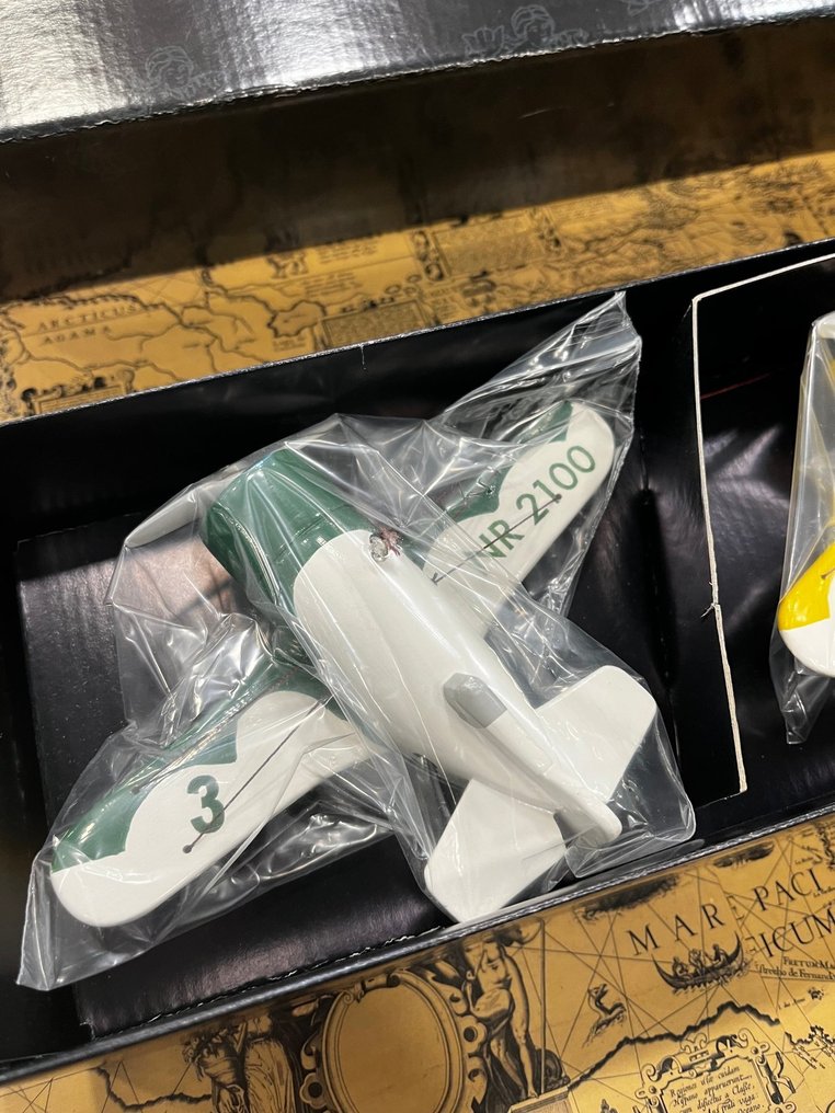 Ornement décoratif - Autenthic Models - Gee-Bee Squadron Mobile AP127 - Pays-Bas #2.1