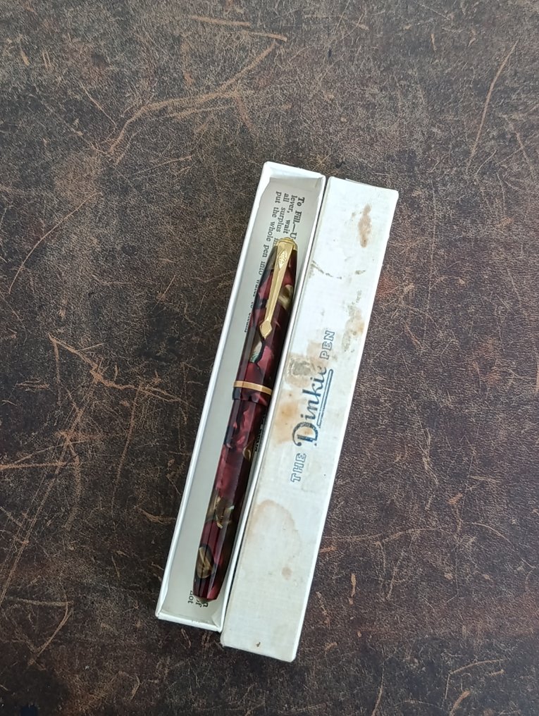 Conway Stewart - No 550 Dinkie - No reserve price - Fountain pen #1.0