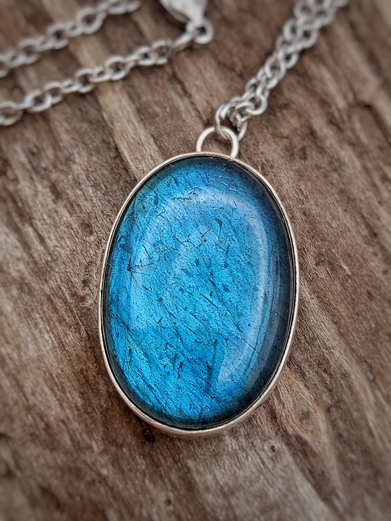 Gioiello 'Dipinto blu' handgemaakt in 925 zilver met topkwaliteit blauwe labradoriet, uniek stuk. - Hoogte: 31 mm - Breedte: 20 mm- 13.4 g - (1) #1.0