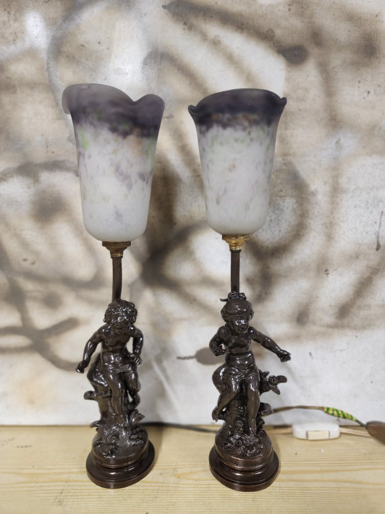 D'après Louis Auguste (1855-1919) and Hippolyte Francois (1857-1930) - Lámpara (2) - Bronce, Spelter, Cristal, Vidrio... #3.2