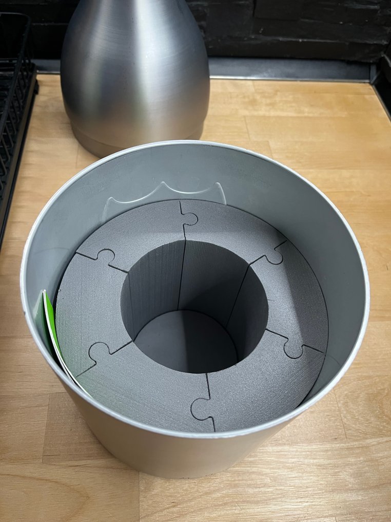 Dom Pérignon - Marc Newson - Συντηρητής σαμπάνιας -  Σχήμα μπουκαλιού με πράσινη ετικέτα, ταιριάζει σε magnum ή μπουκάλι. - Αλουμίνιο #4.3