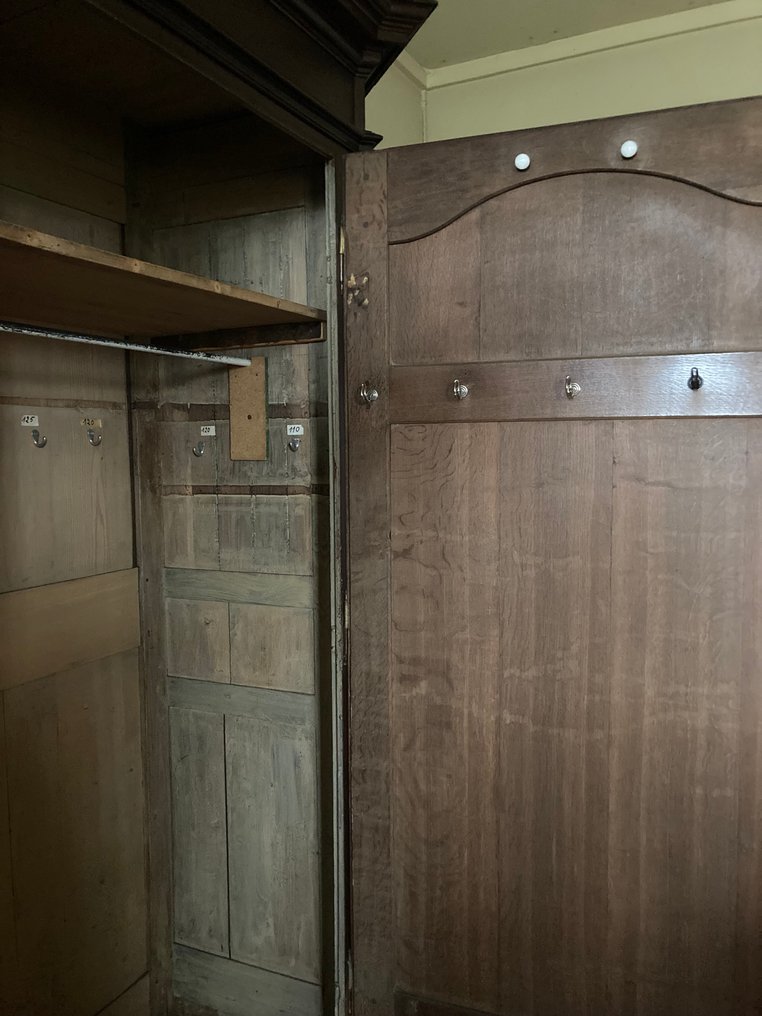 Kast - Eik - Ruime kast #2.1