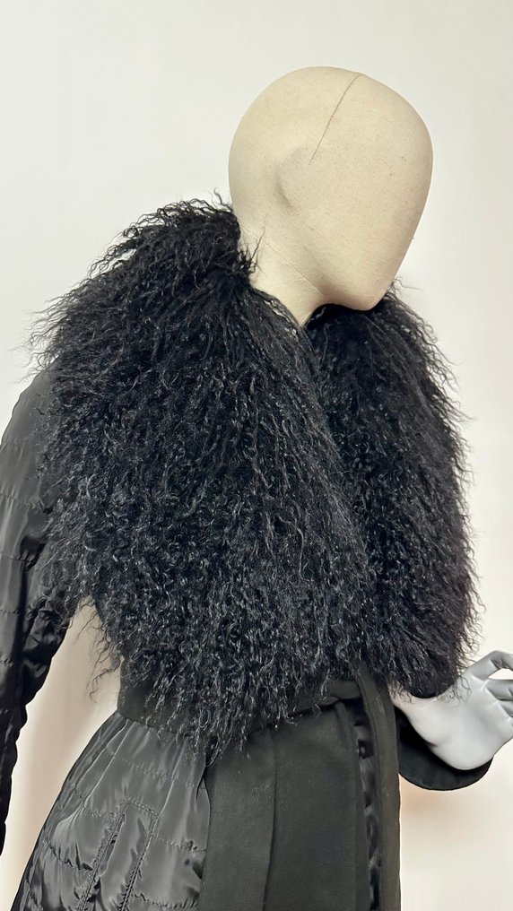 Artisan Furrier - Coat #4.3