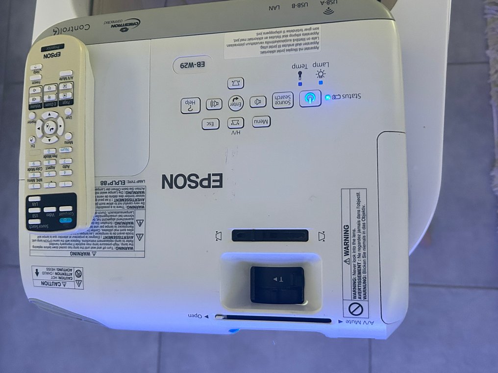 Epson EB-S27 Videoprojektori #1.0