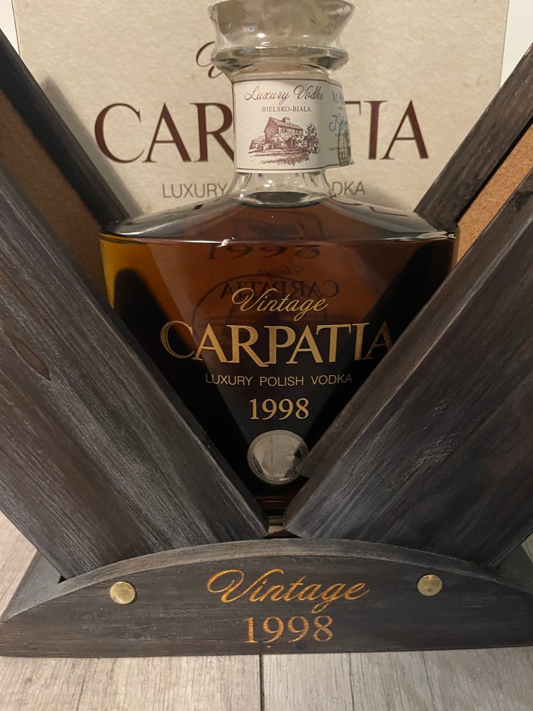Carpatia 1998 - Vintage Luxury Polish Vodka  - 700ml #2.1