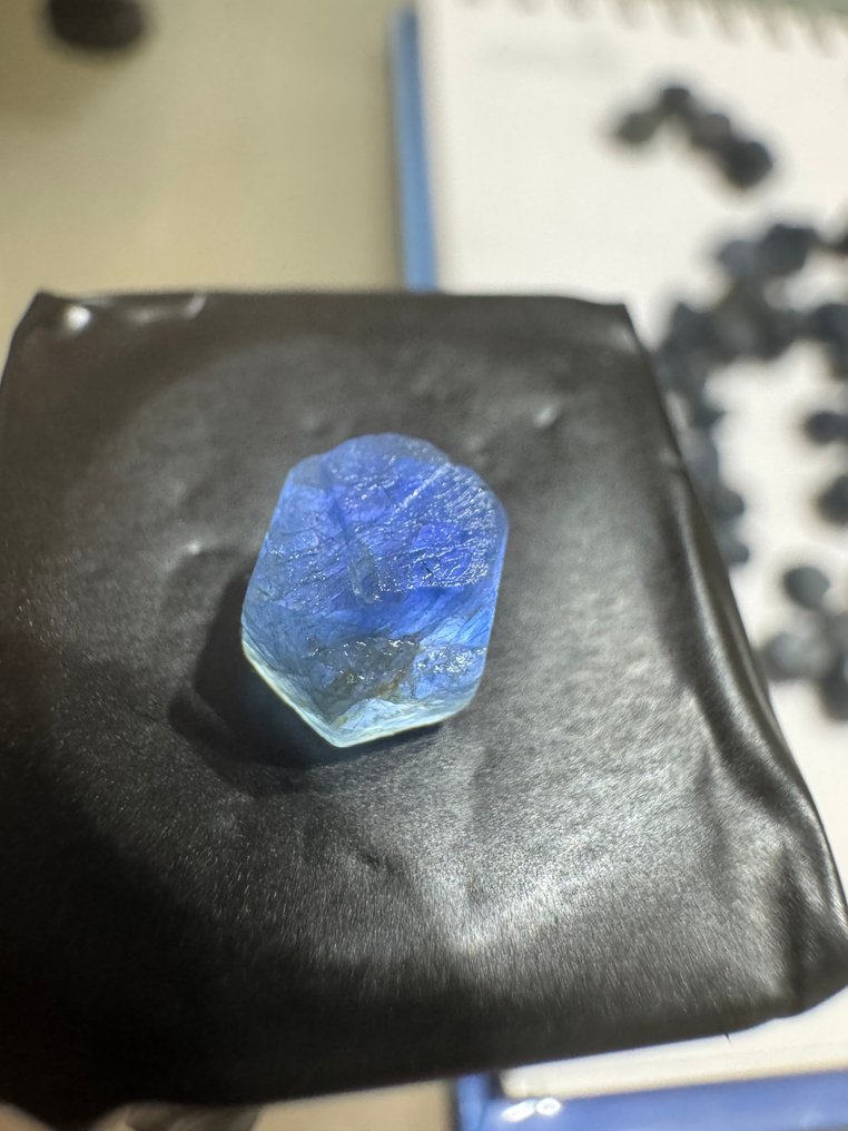 Zaffiro Grezzo- 20 g - (51) #2.1