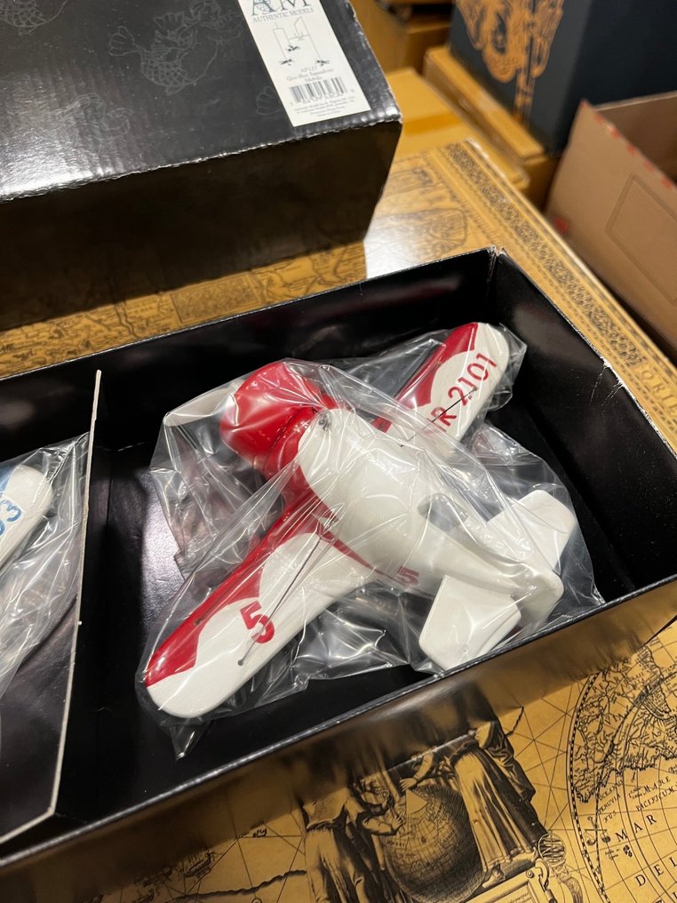 Ornement décoratif - Autenthic Models - Gee-Bee Squadron Mobile AP127 - Pays-Bas #3.2