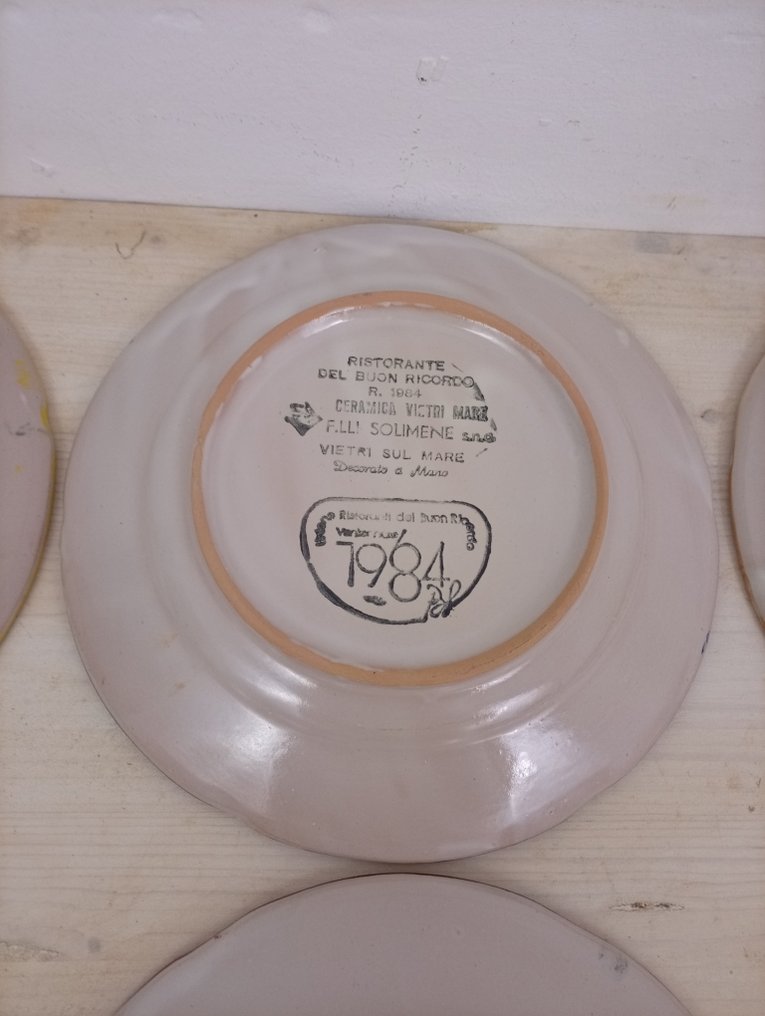 Plate (12) - Dipinto a mano - Earthenware - Dish of fond memories #2.1