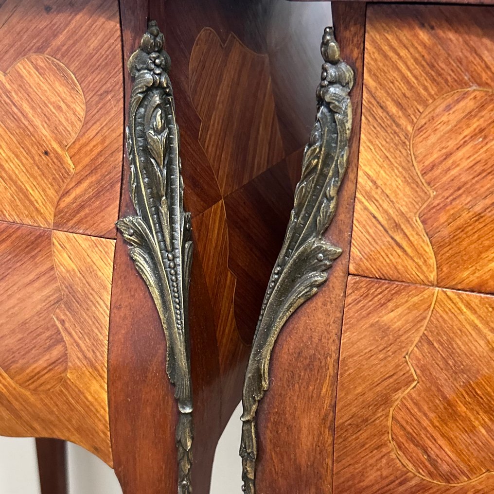 Table de chevet (2) - Noyer - Style Louis XV #4.3