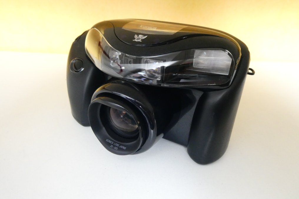 Konica AiBORG " Darth Vader"- excentrieke camera!!!!! Analoginen kamera #1.0