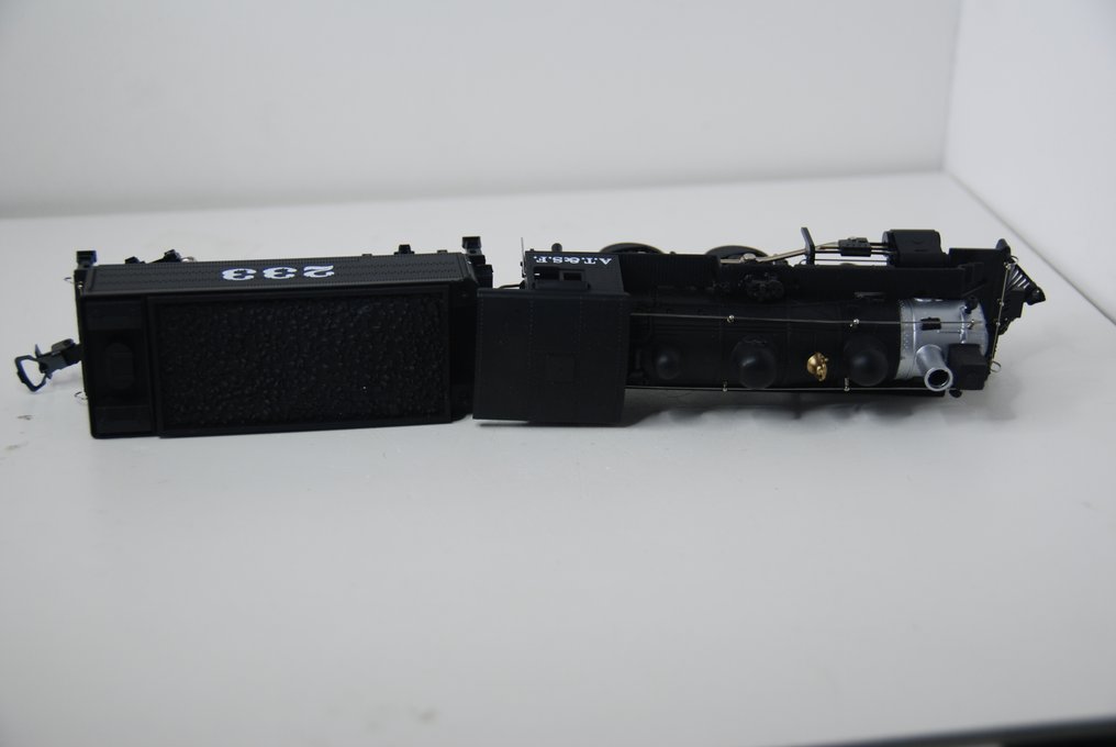 Mehano H0 - T260/283SA - Modellino di treno (1) - Viene fornito con tender, numero 233, marcatura A.T.&S.F., numero di catalogo sulla scatola - AT&SF #3.2