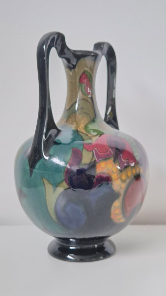 Plateelbakkerij Zuid-Holland - A. Lansaat - Vase -  Model number 31  - Earthenware, Ceramic - Vase with ears #4.3