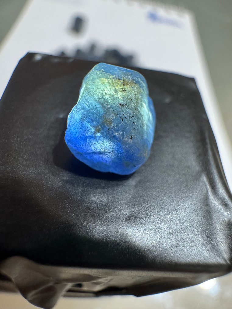 蓝宝石 粗糙- 20 g - (46) #4.3