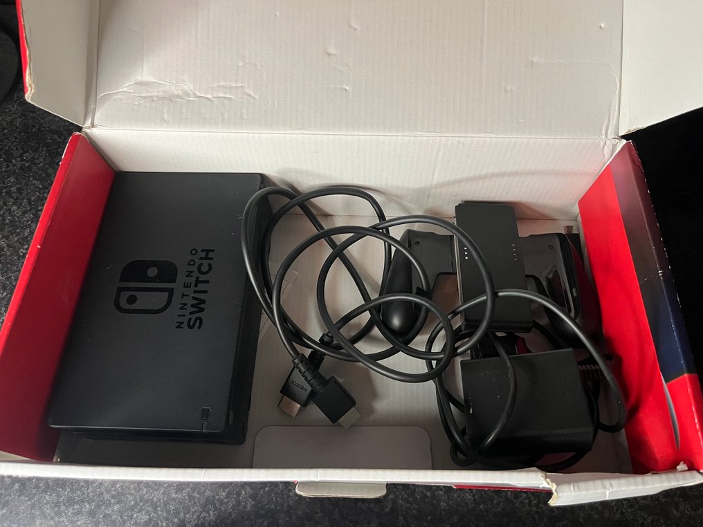 Nintendo - Switch - Nintendo Switch V2 Console Boxed + Accessories - 电子游戏机 - 带原装盒 #4.3