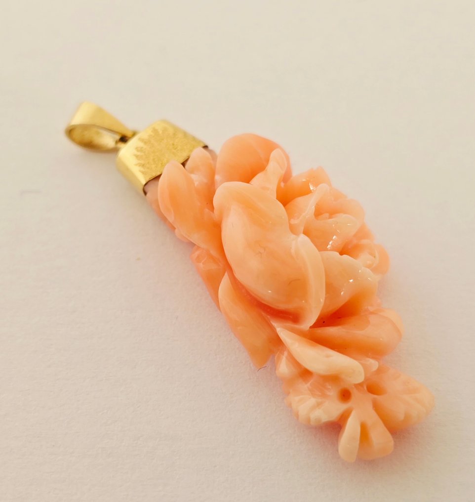 χωρίς τιμή ασφαλείας - Κρεμαστό κόσμημα - 18 καράτια Κίτρινο χρυσό - κομμένο κοράλλι #1.0