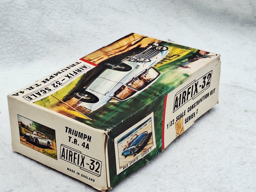 Airfix 1:32 - 模型運動車 - Triumph TR4A - 建筑套件编号 M202C #2.1
