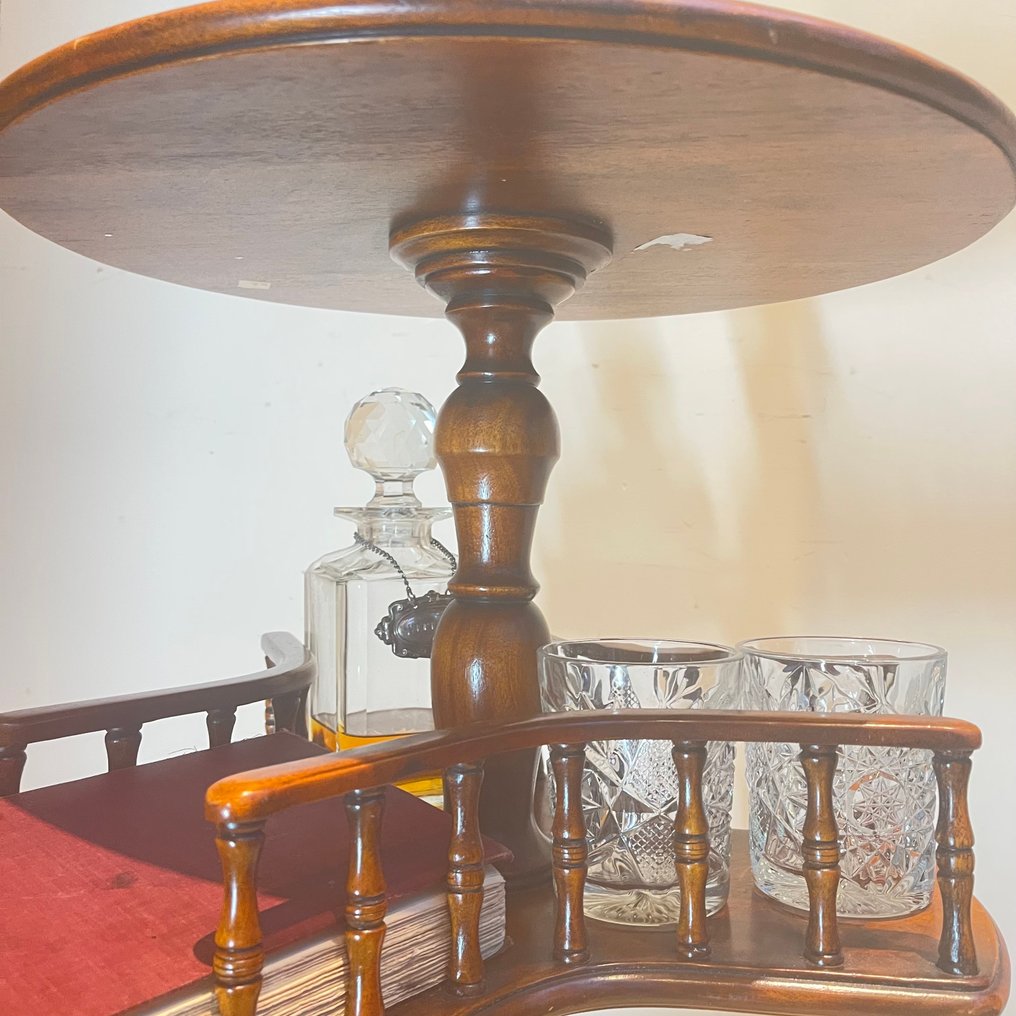 Tafel - Hout - Turning Whiskey Table #3.2