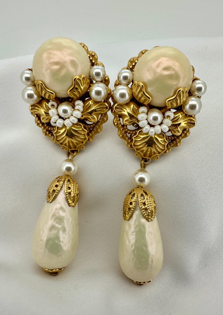 米里亚姆·哈斯克 — 模拟珍珠耳环 — 美国 - 耳环 #1.0