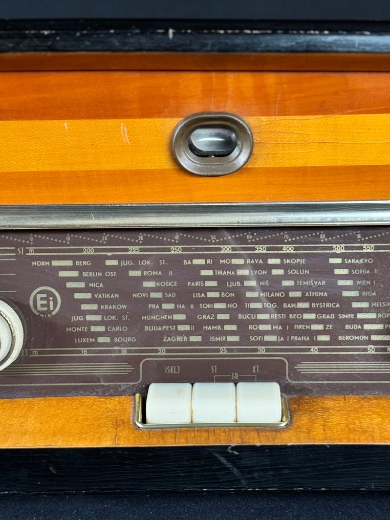 Ei NIŠ - RR 240 Radio #4.3