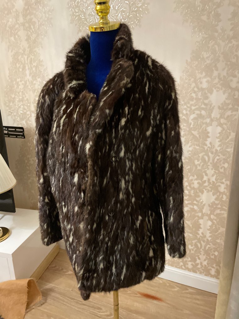 Artisan Furrier - Coat #1.0