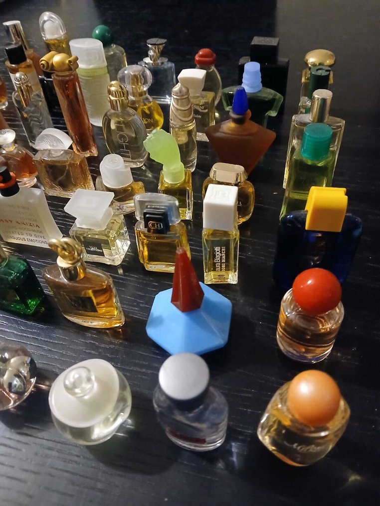 Συλλογή επώνυμων εμπορευμάτων - Μινιατούρες αρωμάτων - Yves Saint Laurent #2.1