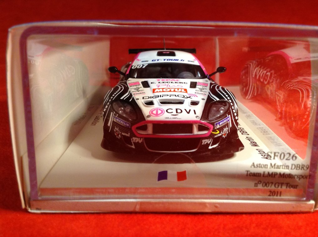 Spark 1:43 - Αγωνιστικό αυτοκίνητο μοντελισμού - ref. #SF026 Aston Martin DBRS9 ProDrive LMP Motorsport Dijon FFSA French GT 2013 #007 - εξαιρετική ποιότητα - περιορισμένης έκδοσης - δύσκολο να βρεθεί σήμερα - αριθμημένο #102 από μόλις #3.2