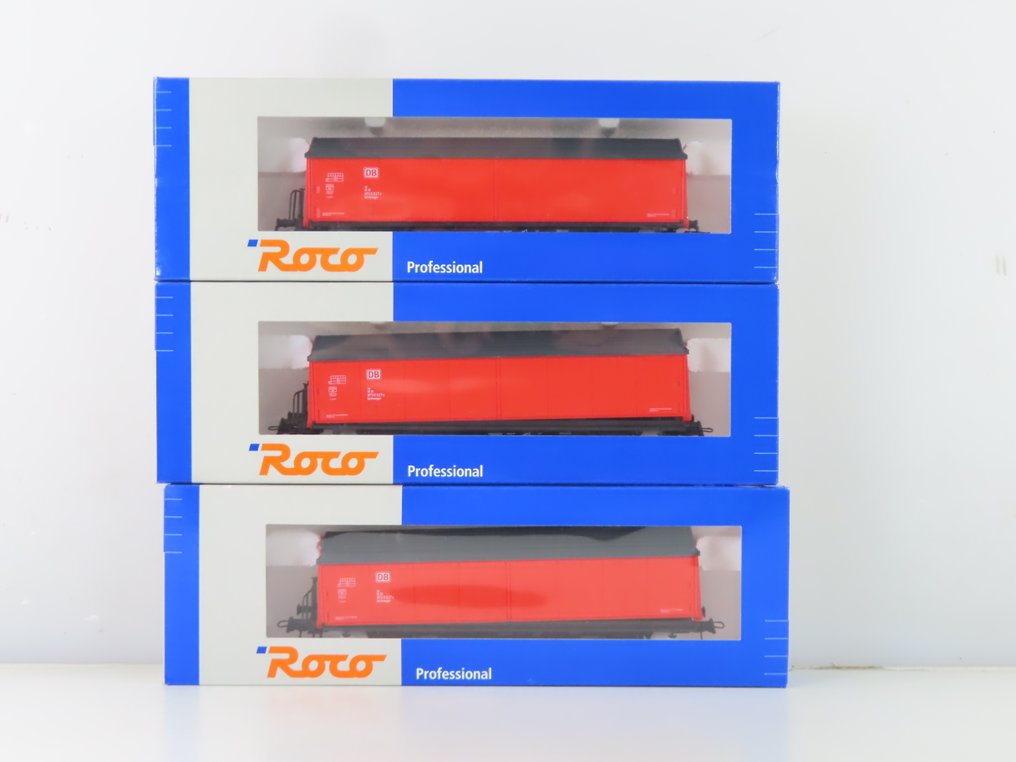 Roco H0 - 47664 - Pienoisjunaradan tavaravaunu (3) - 3 kaksipylväistä suljettua vaunua, raidankorjaaja - DB #3.2