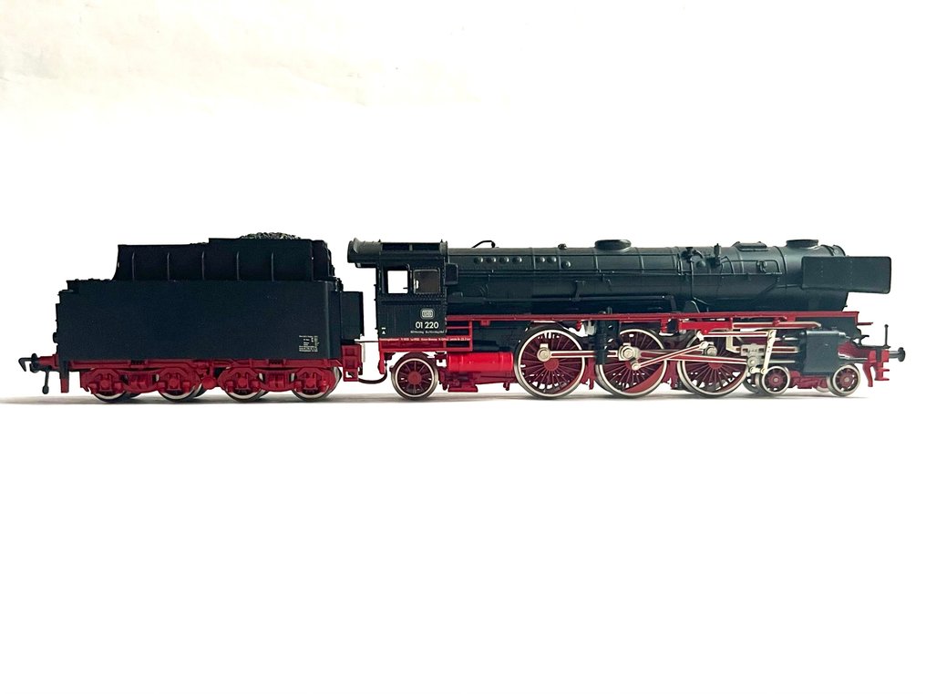 Fleischmann H0 - Gőzmozdony tartozékkal (1) - BR01 220 - DB #3.2