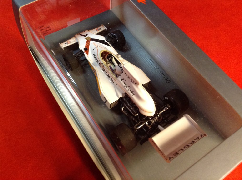 Spark 1:43 - Model race car - ref. #S5392 McLaren Ford M23 F.1 "Yardley" 1° Swedish GP1973 #7 Denny Hulme  - excellent quality - limited edition - hard-to-find today #4.3