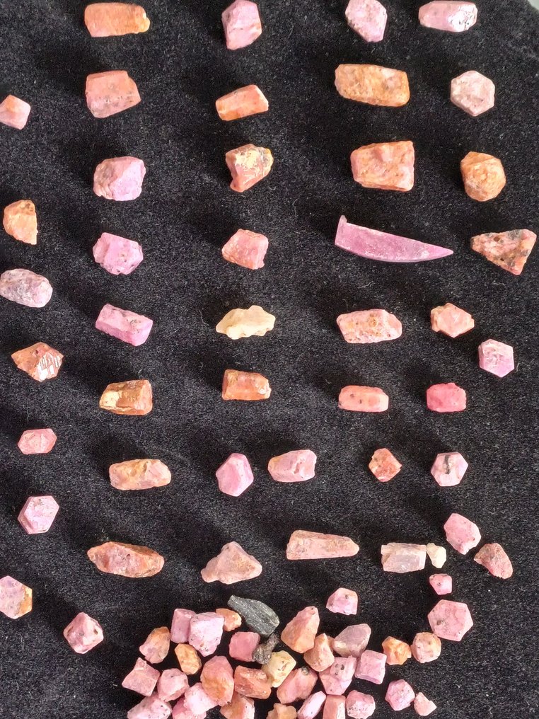 Ruby 水晶 - 高度: 18 mm - 闊度: 10 mm- 42.71 g - (50) #2.1