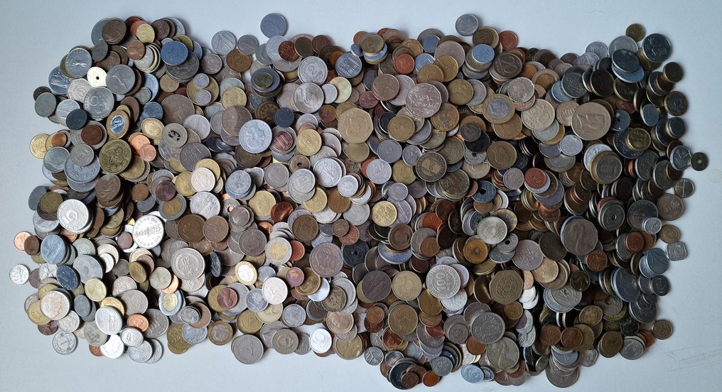 Maailma. Collection of coins 1900-2010 (Ei pohjahintaa) #2.1