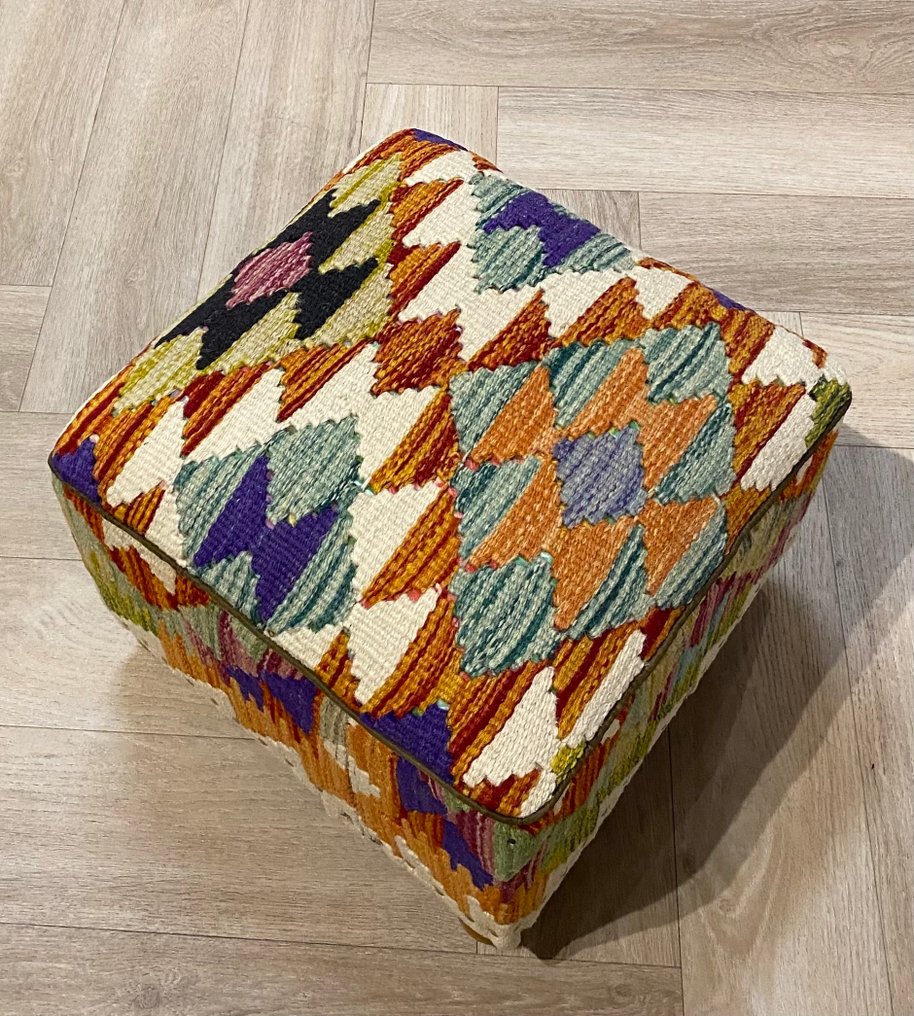 Pouffe - Wool, Wood #1.0