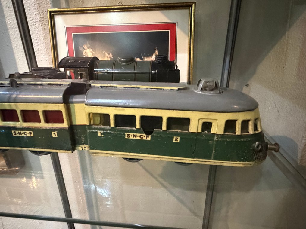Märklin 0轨 - 模型火车 (1) - 锡制玩具摩托车套装，配有金属车身，两个连接的车厢，绿色和奶油色的。 - SNCF #4.3