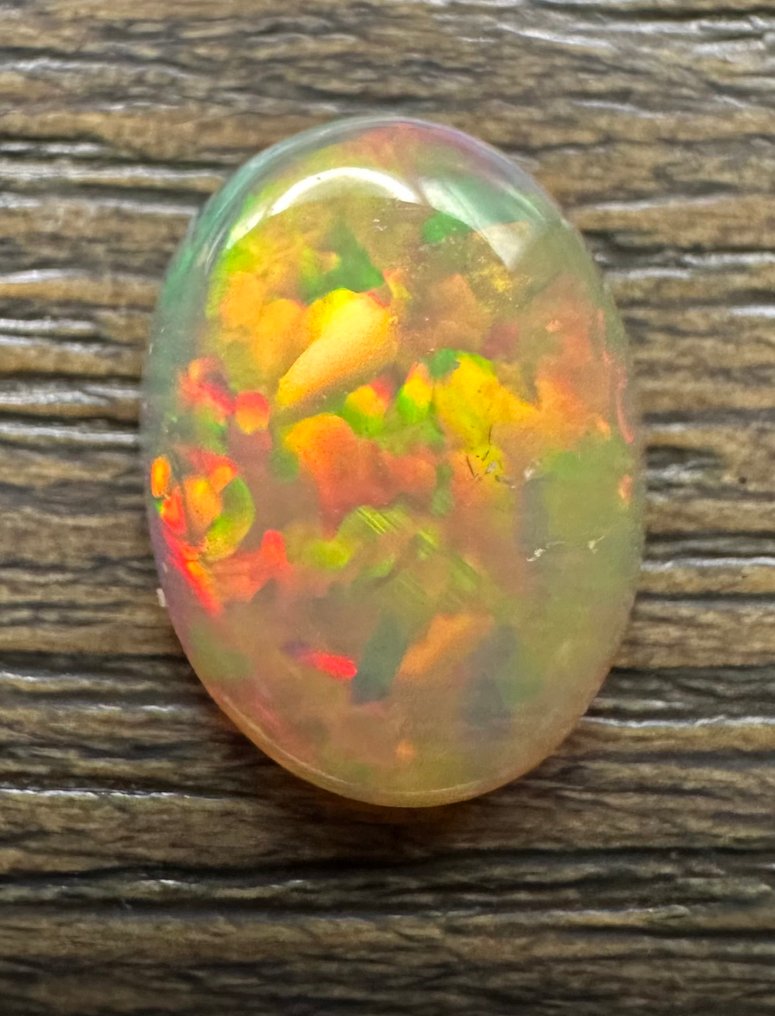 1,54ct Opaal Cabochon- 0.3 g #2.1