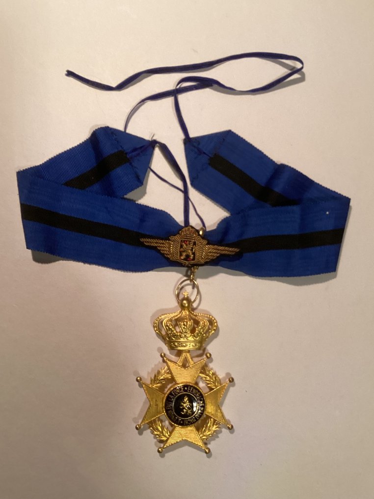 Βέλγιο - Air Force - Στρατιωτικό μετάλλιο - Ιππότης του Τάγματος του Λεοπόλδου Β'. #3.2