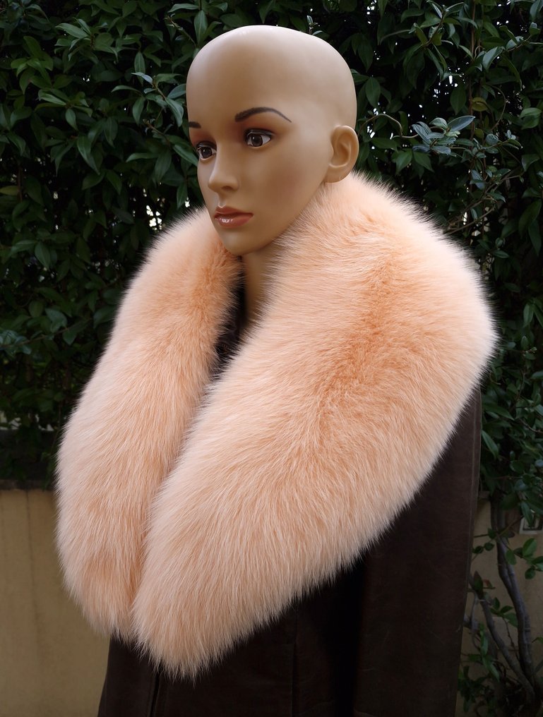 Artisan Furrier - Scarf #1.0