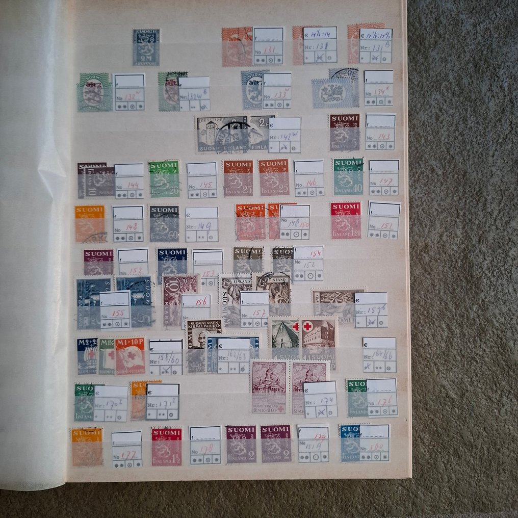 Finland 1870/2010 - Collection of postage stamps, mostly canceled or unused, in a thick stockbook. #4.3