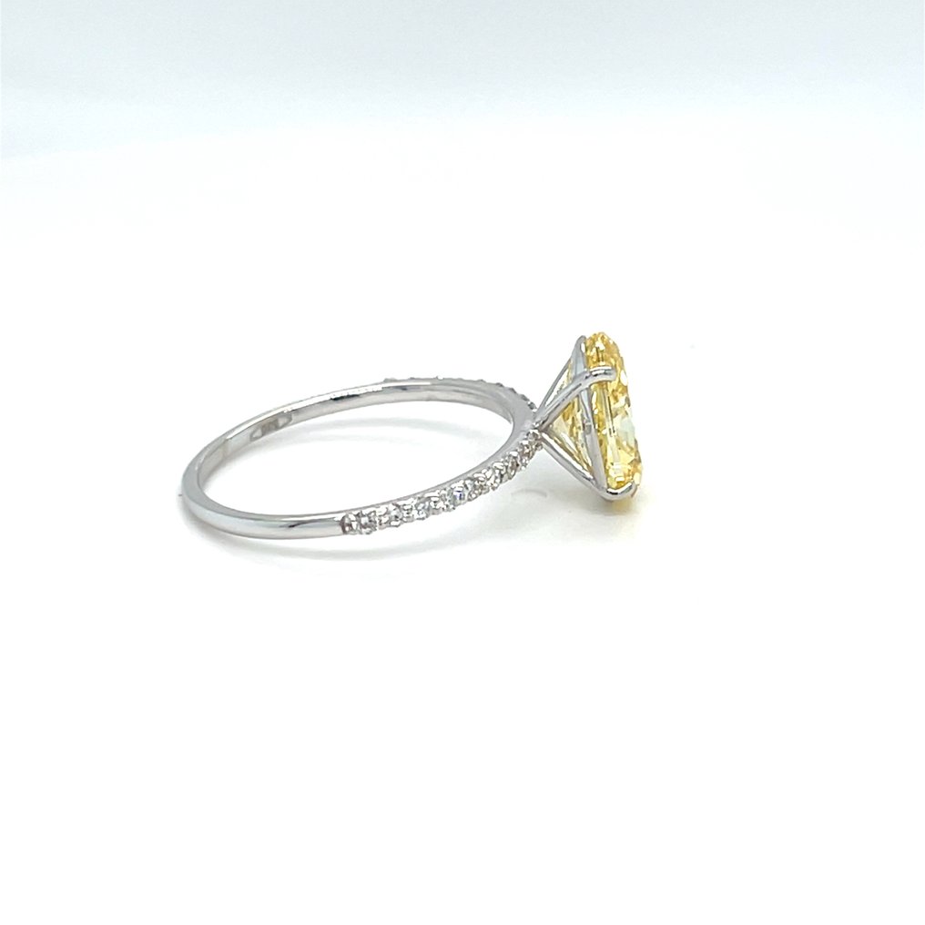 Zonder minimumprijs - Ring - 14 karaat Witgoud - 2.46ct. tw. Geel Diamant (Fancy gekleurde, lab-grown diamant) - Diamant #3.2