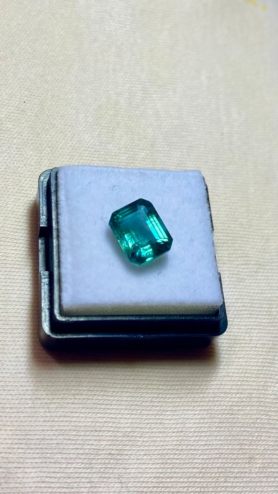 1 pcs Verde Smarald - 2.87 ct - IGI (Institutul gemologic internațional) - Top green emerald #3.2