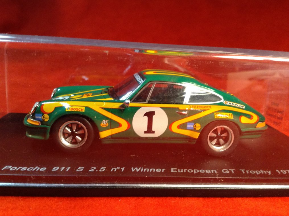 Spark 1:43 - Machetă mașină de curse - ref. #S0992 Porsche 911 S 2500cc Kremer Racing winner European GT Trophy 1972 #1 J.Fitzpatrick - calitate excelentă - ediție limitată - destul de rar în zilele noastre #3.2