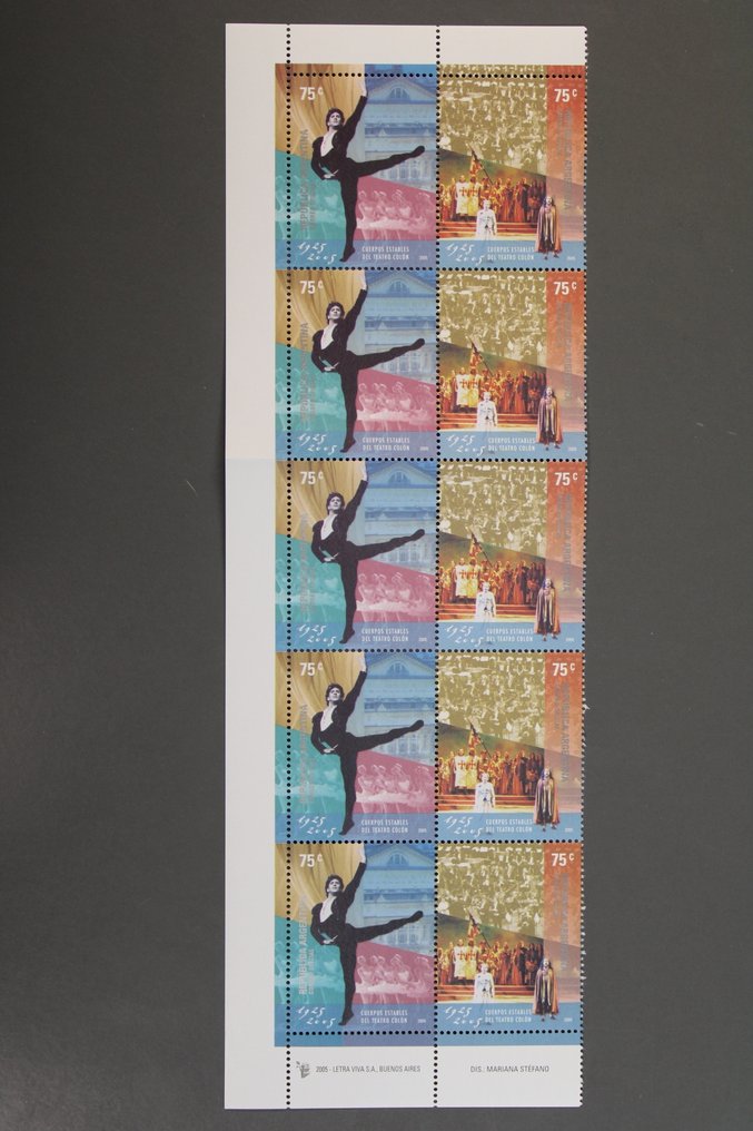 阿根廷  - 阿根廷110枚邮票块，其中22枚为5枚一组，具有较高的目录价值。 #4.3