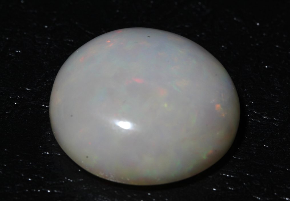 No reserve price Grey Opal  - 33.37 ct - Instituto Gemólogico Español (IGE) - Color Game #2.1
