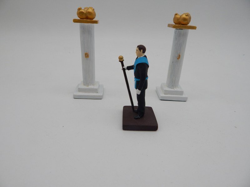 Necunoscut - Insignă - Masonic Franc Maconnerie miniature statue with 2 kolommen J en B - al 20-lea - sfârșit #3.2