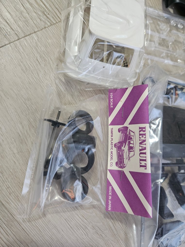 Tamiya 1:24 - Modelsæt - Renault 5 Turbo #3.2