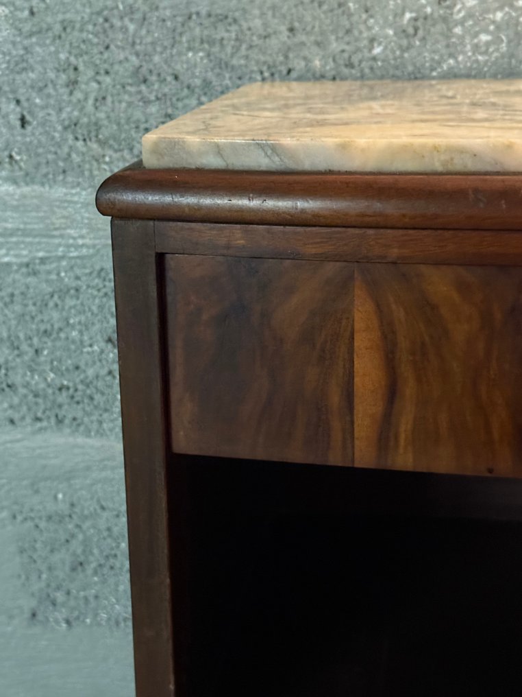 Κομοδίνο - Ξύλο, Μάρμαρο #2.1