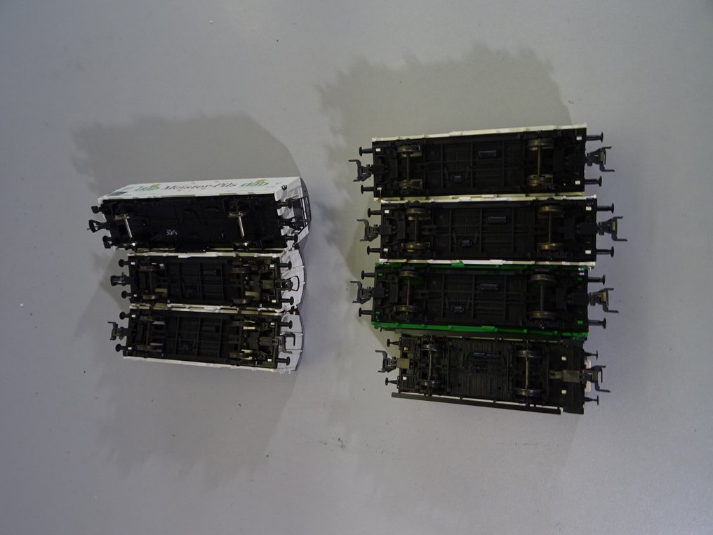 diverse H0 - Modellvonat teherfuvarozás (7) - 7 sörrel kapcsolatos tehervagon reklám - DB #1.0