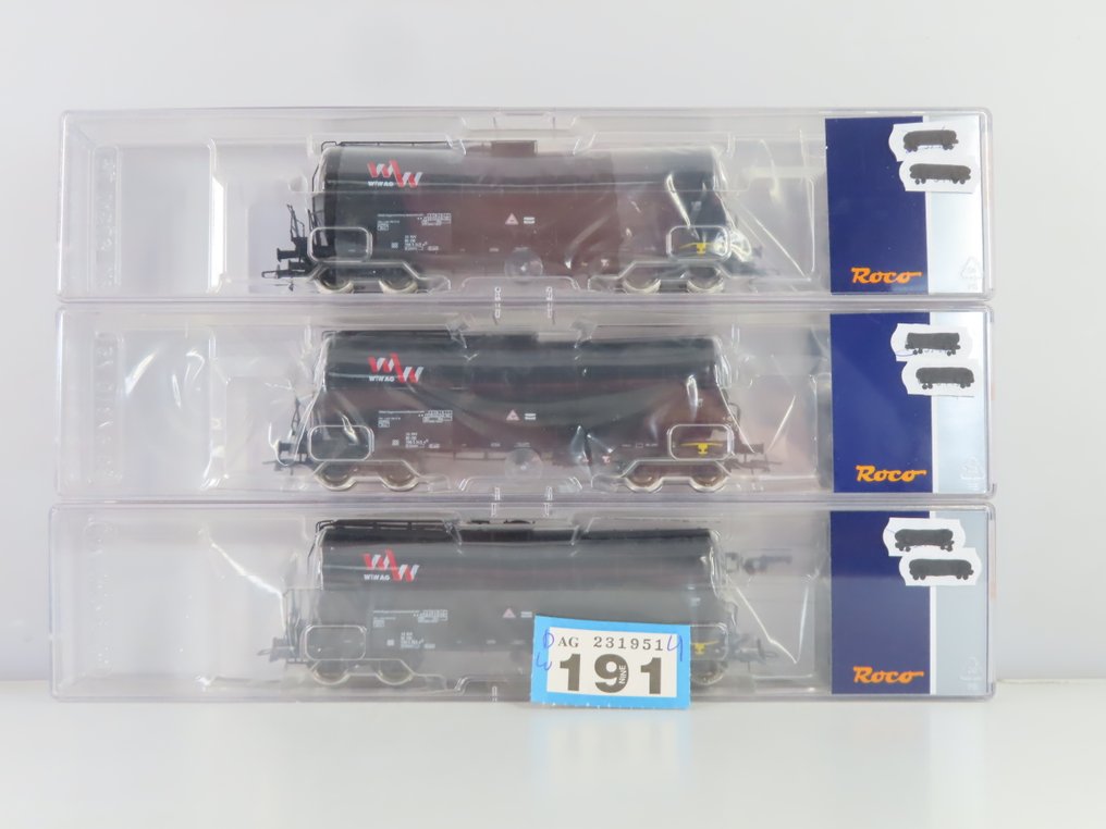 Roco H0 - 76539 - Model train freight carriage (3) - Three four-axle tank wagons 'WIW AG'. - DB #1.0