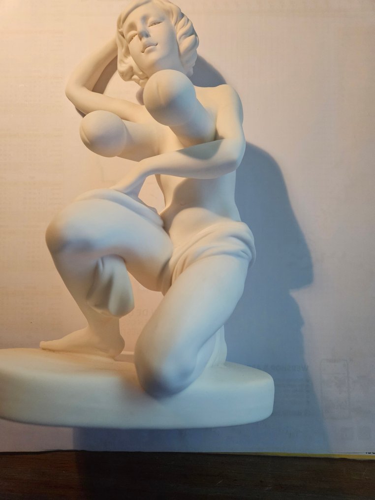 Joost van Toorn - Ανάγλυφο, Lady Sculpture - 29.4 cm - Πορσελάνη - 2007 #1.0